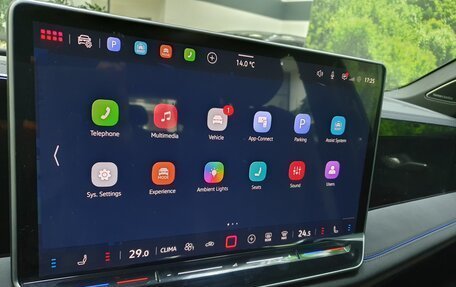 Volkswagen Tiguan, 2025 год, 5 050 000 рублей, 32 фотография