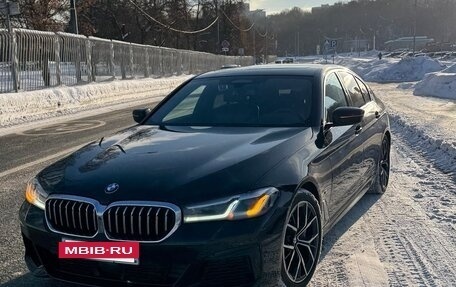 BMW 5 серия, 2021 год, 6 490 000 рублей, 2 фотография