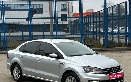 Volkswagen Polo VI (EU Market), 2018 год, 999 000 рублей, 2 фотография