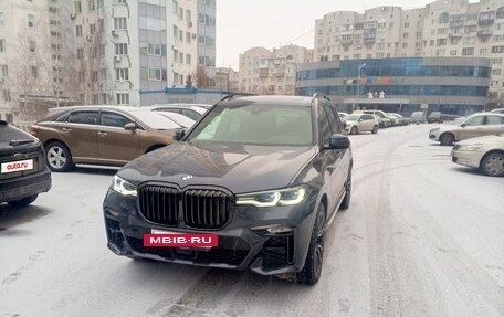 BMW X7, 2021 год, 9 500 000 рублей, 3 фотография