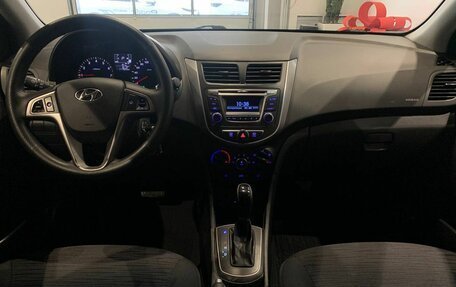 Hyundai Solaris II рестайлинг, 2015 год, 1 000 000 рублей, 11 фотография