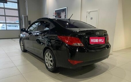 Hyundai Solaris II рестайлинг, 2015 год, 1 000 000 рублей, 6 фотография