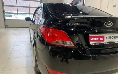 Hyundai Solaris II рестайлинг, 2015 год, 1 000 000 рублей, 8 фотография