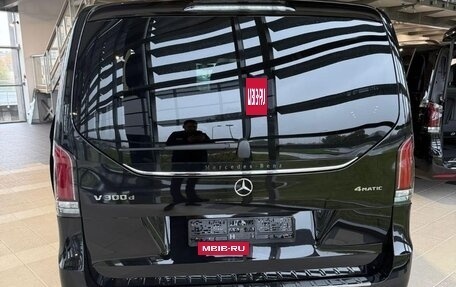 Mercedes-Benz V-Класс, 2024 год, 12 800 000 рублей, 3 фотография