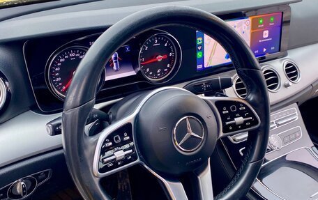 Mercedes-Benz E-Класс, 2019 год, 2 300 000 рублей, 3 фотография