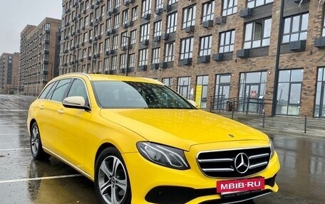 Mercedes-Benz E-Класс, 2019 год, 2 300 000 рублей, 7 фотография