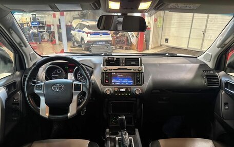 Toyota Land Cruiser Prado 150 рестайлинг 2, 2014 год, 2 950 000 рублей, 8 фотография