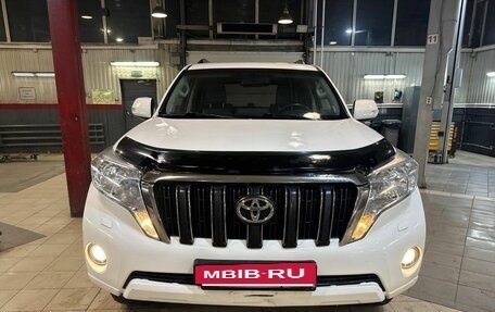 Toyota Land Cruiser Prado 150 рестайлинг 2, 2014 год, 2 950 000 рублей, 2 фотография