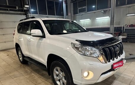Toyota Land Cruiser Prado 150 рестайлинг 2, 2014 год, 2 950 000 рублей, 3 фотография
