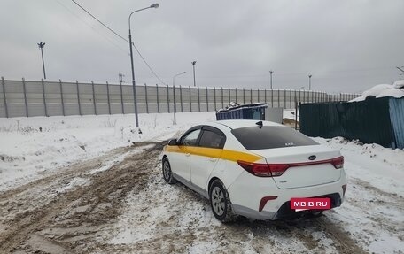 KIA Rio IV, 2018 год, 750 000 рублей, 4 фотография