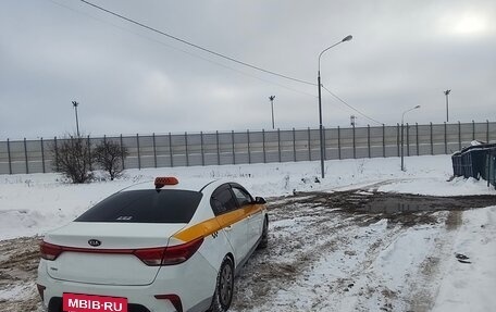 KIA Rio IV, 2018 год, 750 000 рублей, 2 фотография