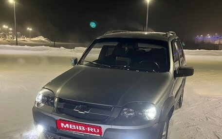 Chevrolet Niva I рестайлинг, 2011 год, 570 000 рублей, 4 фотография