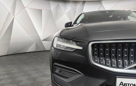 Volvo V60 Cross Country II, 2019 год, 2 597 000 рублей, 10 фотография