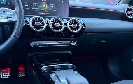 Mercedes-Benz A-Класс AMG, 2020 год, 3 999 999 рублей, 13 фотография