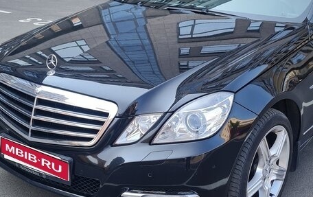 Mercedes-Benz E-Класс, 2012 год, 2 250 000 рублей, 3 фотография