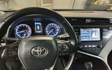 Toyota Camry, 2019 год, 2 050 000 рублей, 7 фотография
