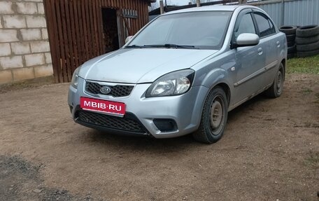 KIA Rio II, 2010 год, 1 фотография