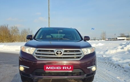 Toyota Highlander III, 2010 год, 2 200 000 рублей, 2 фотография