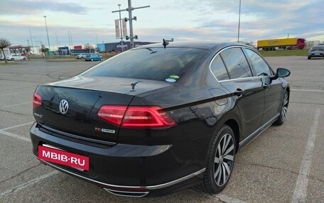 Volkswagen Passat B8 рестайлинг, 2016 год, 2 450 000 рублей, 5 фотография