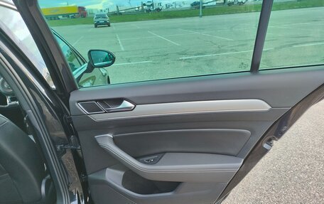 Volkswagen Passat B8 рестайлинг, 2016 год, 2 450 000 рублей, 12 фотография