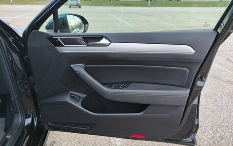 Volkswagen Passat B8 рестайлинг, 2016 год, 2 450 000 рублей, 20 фотография