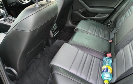 Volkswagen Passat B8 рестайлинг, 2016 год, 2 450 000 рублей, 29 фотография