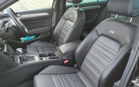 Volkswagen Passat B8 рестайлинг, 2016 год, 2 450 000 рублей, 22 фотография