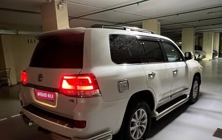 Toyota Land Cruiser 200, 2016 год, 5 500 000 рублей, 1 фотография