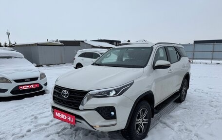 Toyota Fortuner II, 2021 год, 3 650 000 рублей, 1 фотография