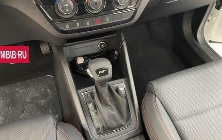 Skoda Kamiq I, 2022 год, 1 930 000 рублей, 8 фотография