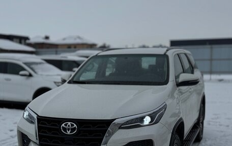 Toyota Fortuner II, 2021 год, 3 650 000 рублей, 2 фотография