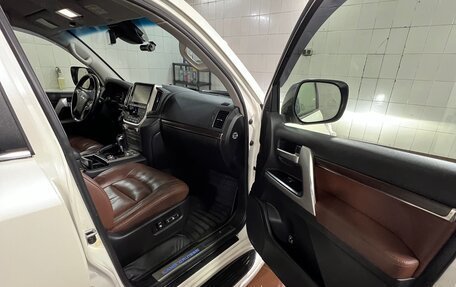 Toyota Land Cruiser 200, 2016 год, 5 500 000 рублей, 8 фотография