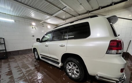 Toyota Land Cruiser 200, 2016 год, 5 500 000 рублей, 14 фотография