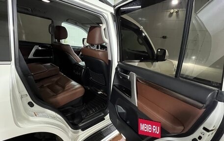 Toyota Land Cruiser 200, 2016 год, 5 500 000 рублей, 7 фотография