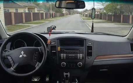 Mitsubishi Pajero IV, 2008 год, 1 690 000 рублей, 3 фотография