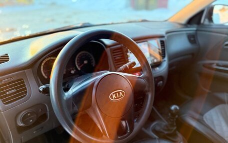 KIA Rio II, 2010 год, 600 000 рублей, 2 фотография