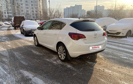 Opel Astra J, 2011 год, 655 000 рублей, 5 фотография