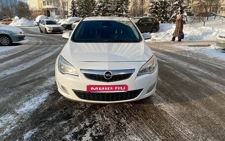 Opel Astra J, 2011 год, 655 000 рублей, 6 фотография