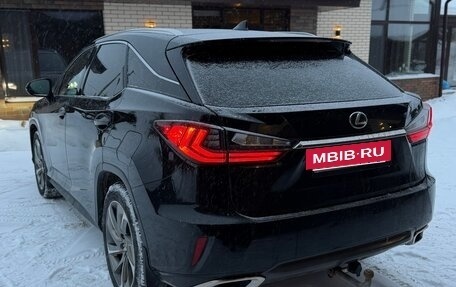 Lexus RX IV рестайлинг, 2018 год, 3 980 000 рублей, 4 фотография