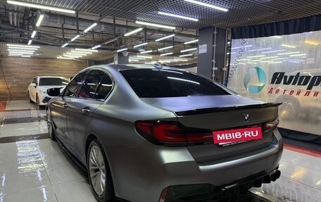 BMW 5 серия, 2020 год, 5 350 000 рублей, 2 фотография