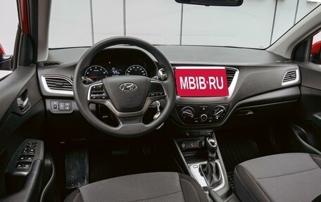 Hyundai Solaris II рестайлинг, 2021 год, 1 580 000 рублей, 6 фотография