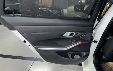 BMW 3 серия, 2020 год, 3 700 000 рублей, 29 фотография