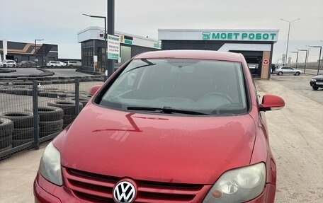 Volkswagen Golf Plus I, 2008 год, 580 000 рублей, 2 фотография