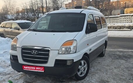 Hyundai Starex I рестайлинг, 2006 год, 670 000 рублей, 1 фотография
