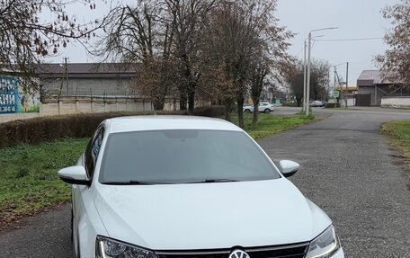 Volkswagen Jetta VI, 2017 год, 2 000 000 рублей, 2 фотография