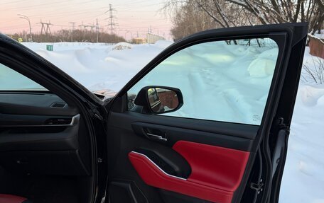 Toyota Highlander, 2022 год, 4 600 000 рублей, 6 фотография