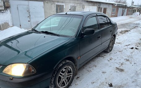 Toyota Avensis III рестайлинг, 2001 год, 375 000 рублей, 3 фотография
