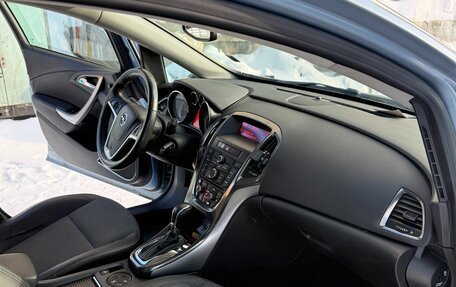 Opel Astra J, 2010 год, 615 000 рублей, 9 фотография