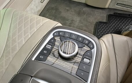 Mercedes-Benz V-Класс, 2018 год, 6 500 000 рублей, 19 фотография