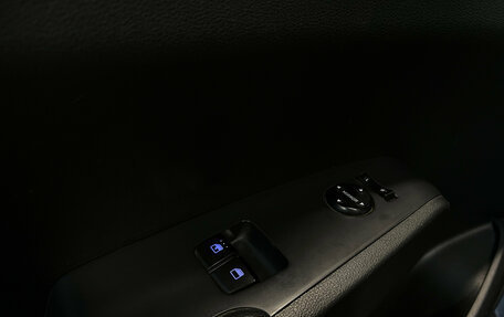 Hyundai Solaris II рестайлинг, 2018 год, 994 000 рублей, 14 фотография